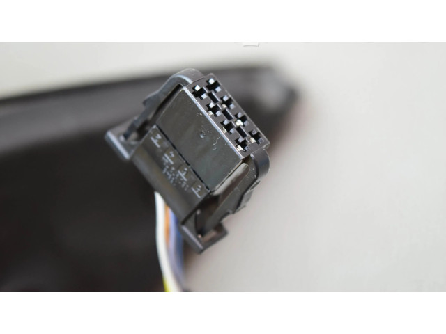 Зеркало электрическое        Skoda Fabia Mk3 (NJ)  2015 - 2021 года   