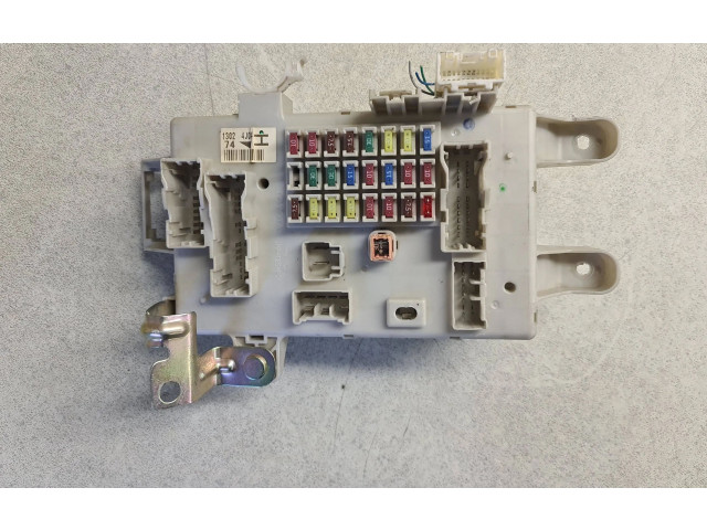 Pojistková skříňka 8198050030, 0665004650 Toyota Land Cruiser (J120) 2004