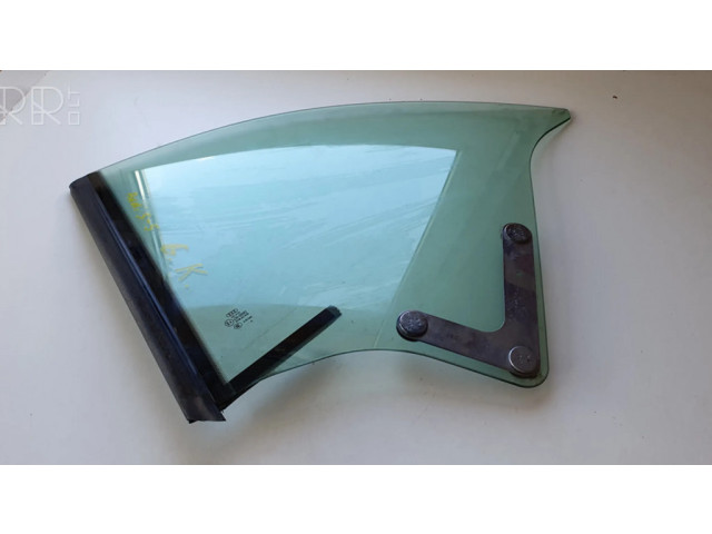 Основное стекло задних дверей