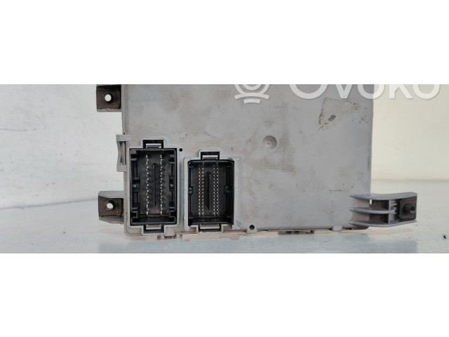 Блок предохранителей 00517935210   Ford Ka    