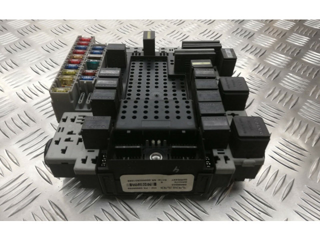 Блок предохранителей 08696040, 08696098   Volvo XC90    