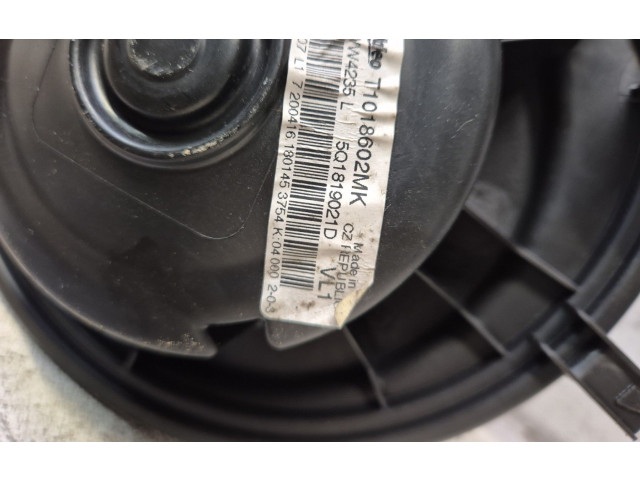 Вентилятор печки 5Q1819021J Volkswagen Golf VII