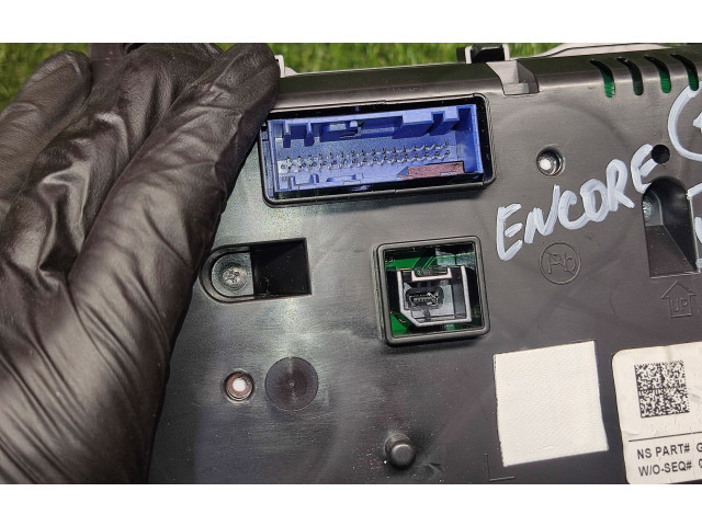 Панель приборов 42687899, 175537137 Buick Encore I