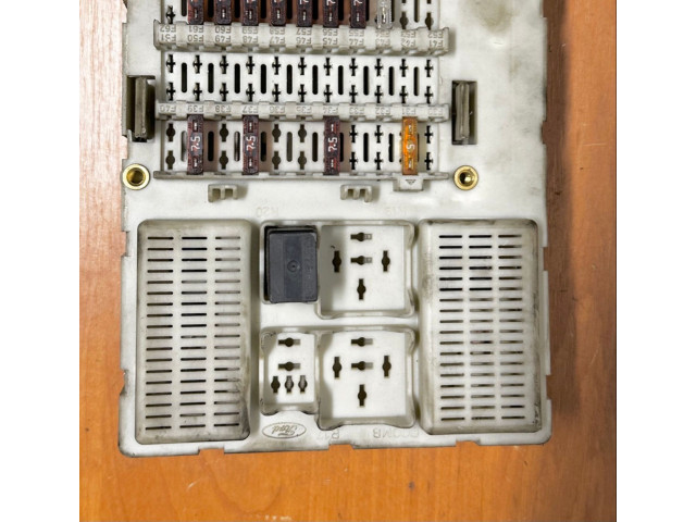 Блок предохранителей Ford Transit - Tourneo Connect