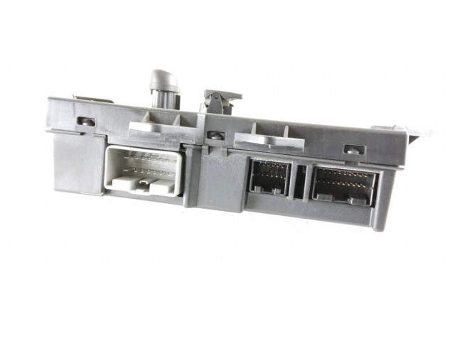 Включатель электрических окон