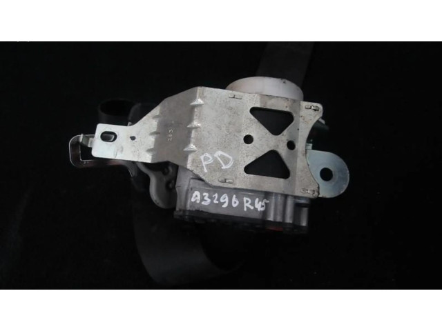 Передний ремень безопасности