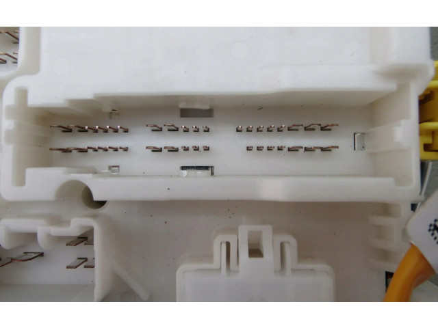 Pojistková skříňka Suzuki SX4 S-Cross 2023