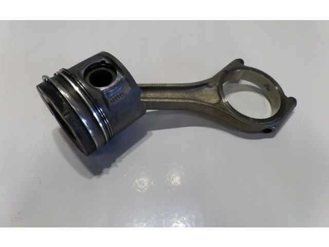 Поршень 4R8Q27TDV6, 4R8Q Land Rover Discovery 3 - LR3