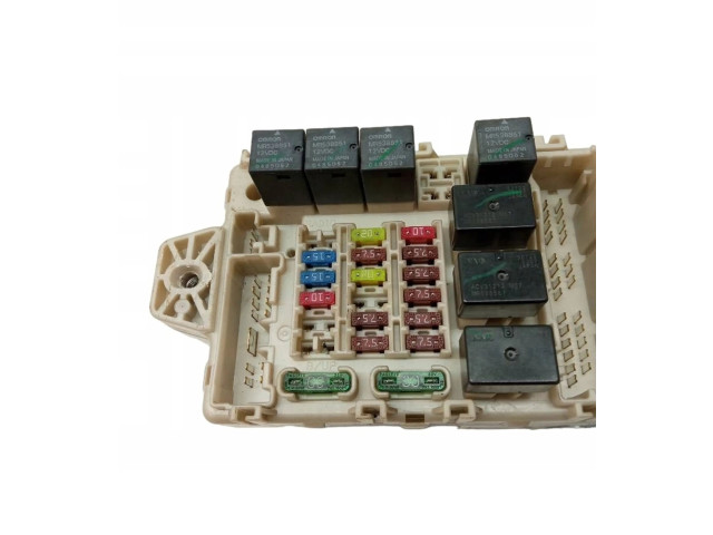 Блок предохранителей 50610-1319, MR587875 Mitsubishi Lancer