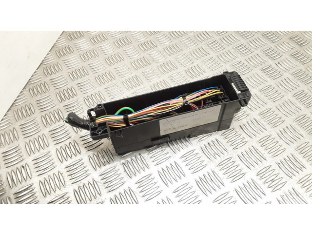 Блок предохранителей    Ford Focus    