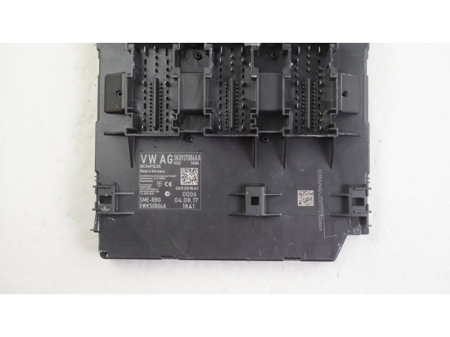 Блок комфорта 5K0937086AA Volkswagen Caddy