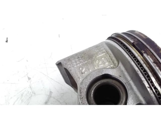  Поршень с шатуном  21120  Toyota Yaris для бензинового двигателя 1.5