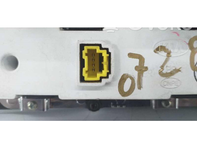 Дисплей    945003E500   KIA Sorento