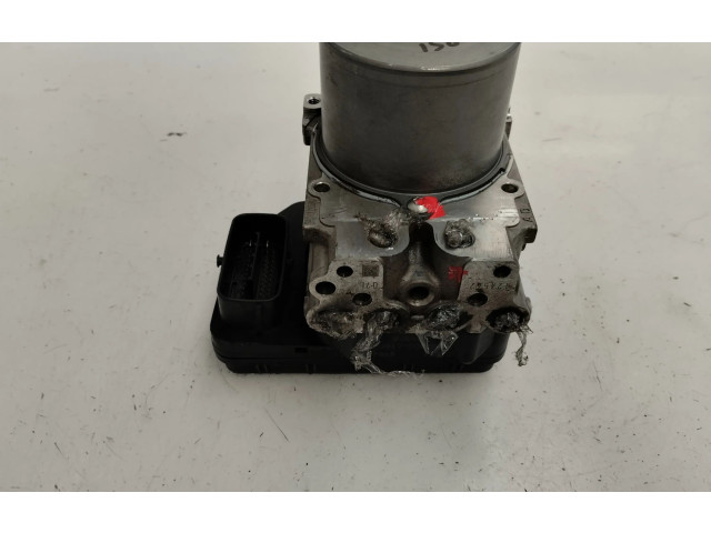 Jednotka ABS 133800-6960 Toyota Urban Cruiser (XP110) 2009