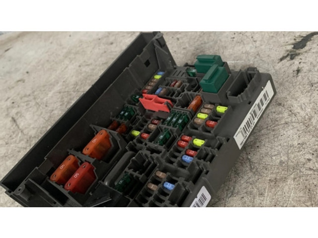 Pojistková skříňka 911944404 BMW 1 E81 E87 2010