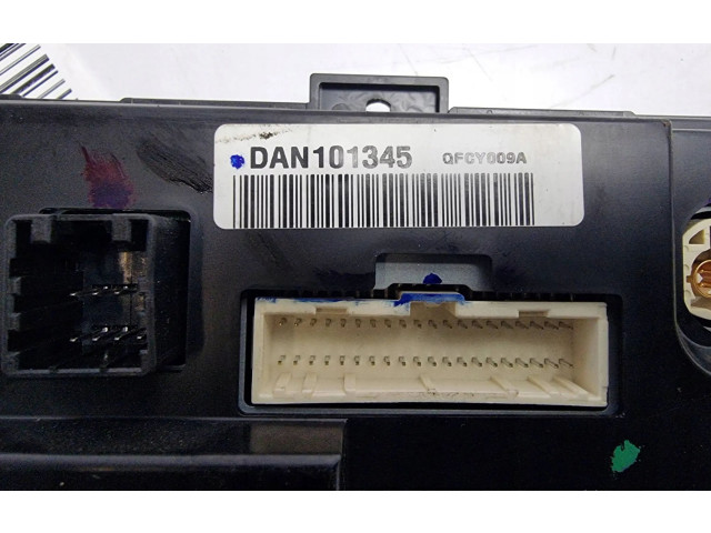 Дисплей    05064976AH   Fiat Freemont