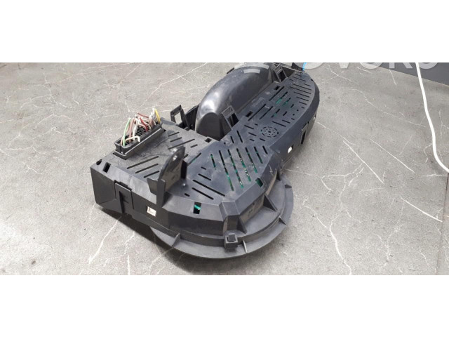 Панель приборов 8200725330   Renault Twingo II       