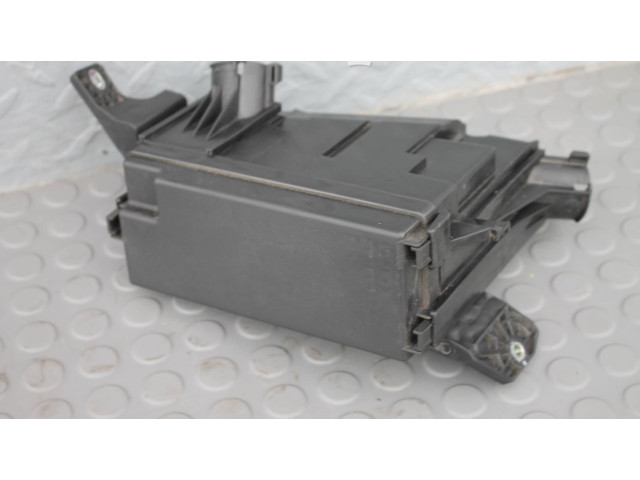 Блок предохранителей  SKRZYNKA-DUZA-LP   Honda HR-V    