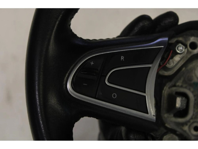 Volant Renault Megane IV 2015