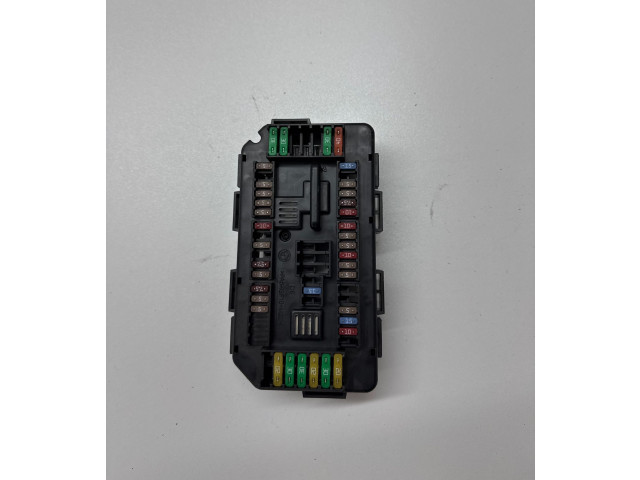 Блок предохранителей 10688710 BMW 1 F20 F21