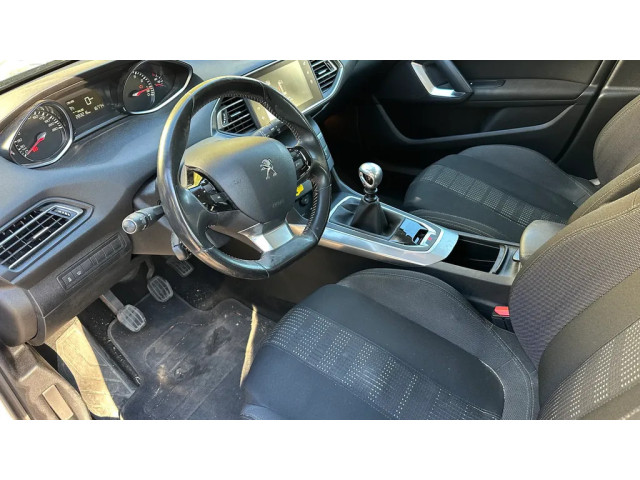Замок багажника 9804762080, 030215 Peugeot 308 2013-2021 года