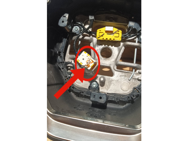 Руль Peugeot 2008 II 2019 - года 98546457ZD, 661220700A