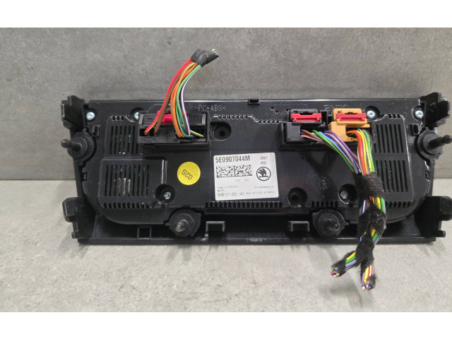 Блок управления климат-контролем 5E0907044M, 5HB01128243 Skoda Octavia Mk3 (5E)