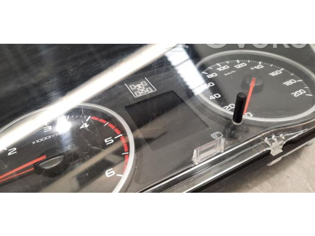 Панель приборов 8100B996 Mitsubishi L200