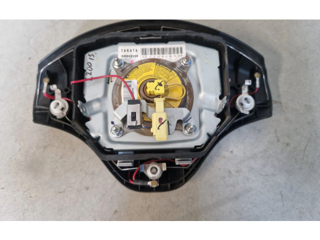 Подушка безопасности водителя Mitsubishi L200