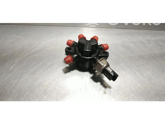 Vstřikovací lišta 8200379933   Renault Modus    K9K766 