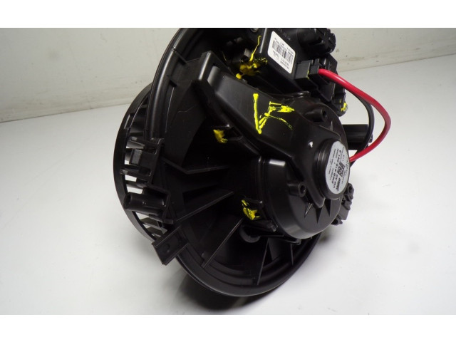 Вентилятор печки    3Q1819021C, 5WB819021A   Volkswagen Touran III