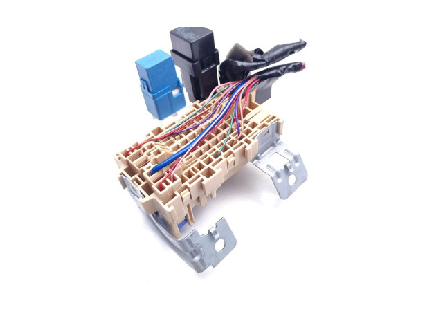 Pojistková skříňka Nissan Pulsar 2015