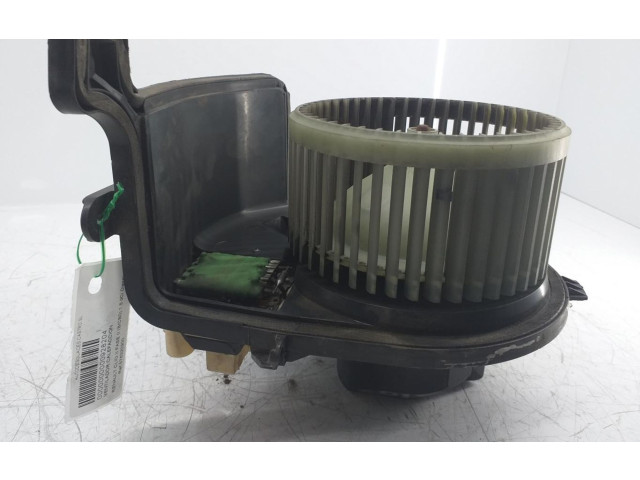 Вентилятор печки    576320300   Renault Clio II