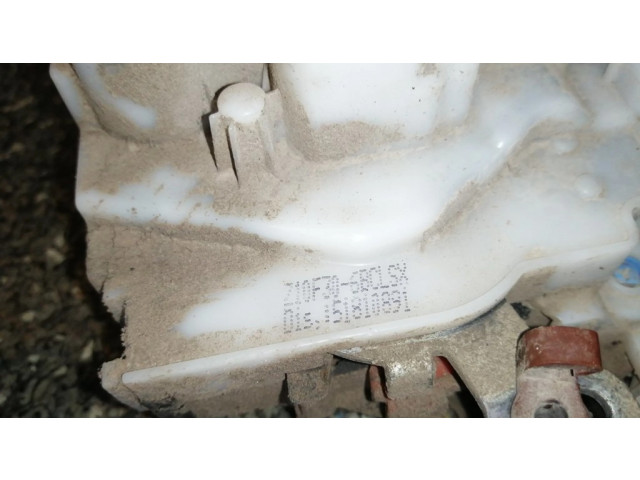 Замок задней крышки