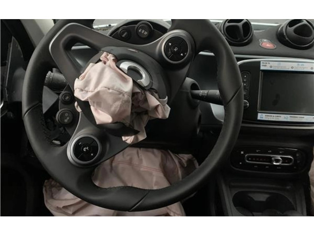 Руль Smart ForFour II W453 2014 - года