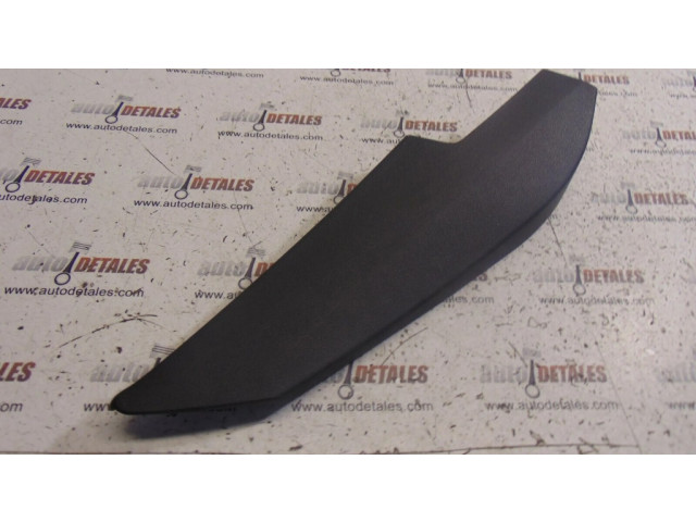 Другая деталь салона