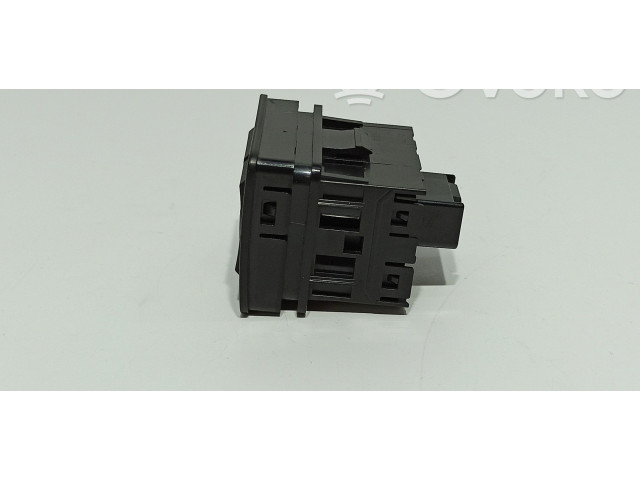 Блок управления 75K099 Suzuki Ignis