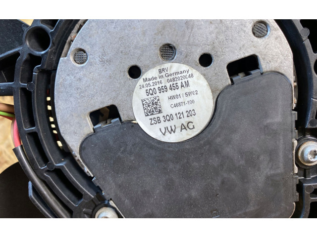 Вентилятор радиатора Volkswagen Golf VII