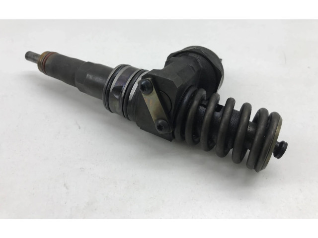 Форсунка 038130073BQ    Volkswagen Touran I   