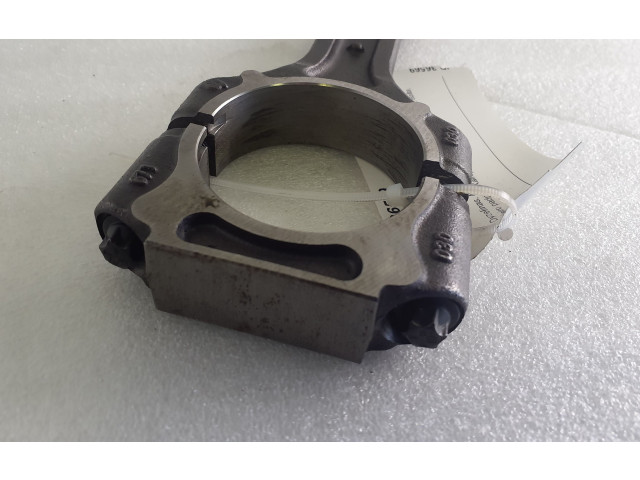 Шатун      SsangYong Rexton  