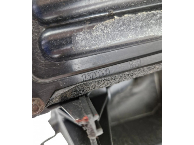 Вентилятор печки    8200410511   Renault Trafic II (X83)