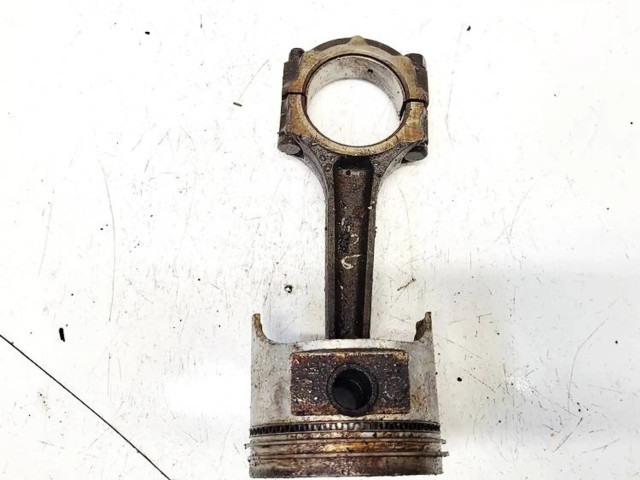 Píst Mazda 626 pro naftový motor