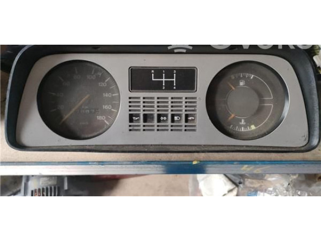 Přístrojová deska Ford Fiesta 1976 d77fb10849be