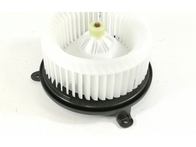 Вентилятор печки 85653529 Chevrolet Camaro