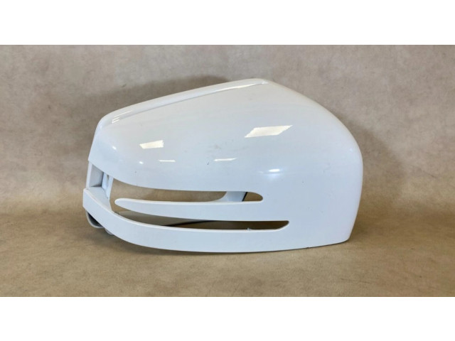 Пластиковая отделка зеркала