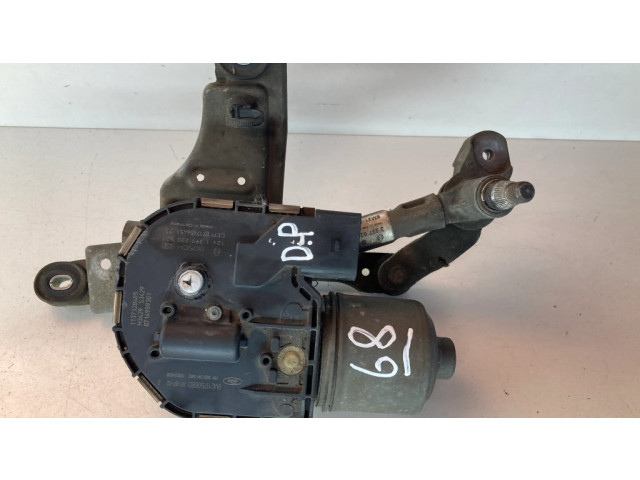 Двигатель стеклоочистителей