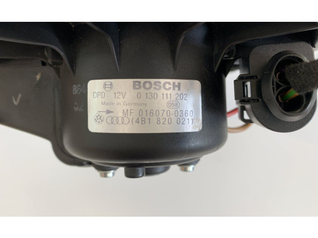 Вентилятор печки    0130111202, 4B1820021   Audi A6 S6 C6 4F