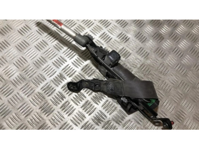 Передний ремень безопасности