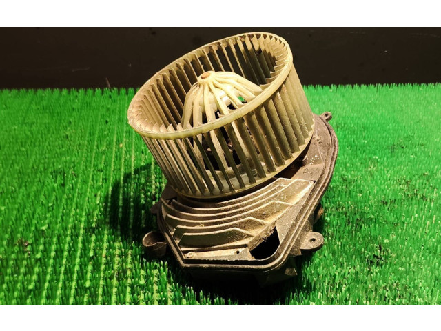 Вентилятор печки 740221233F, 8D1820021 Volkswagen Caddy