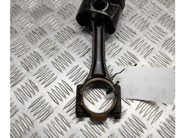 Поршень DCXA 04L107065D, 03L105401A Skoda Superb B8 (3V)